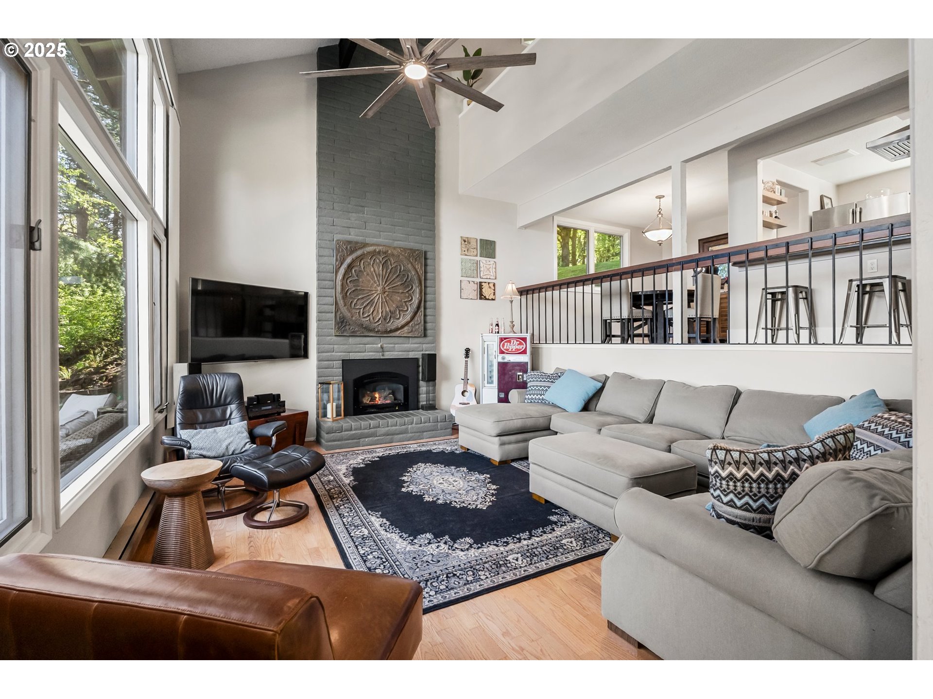 Eugene, Oregon 97405, United States, 3 Bedrooms Bedrooms, ,3 BathroomsBathrooms,Residential,Active,112969