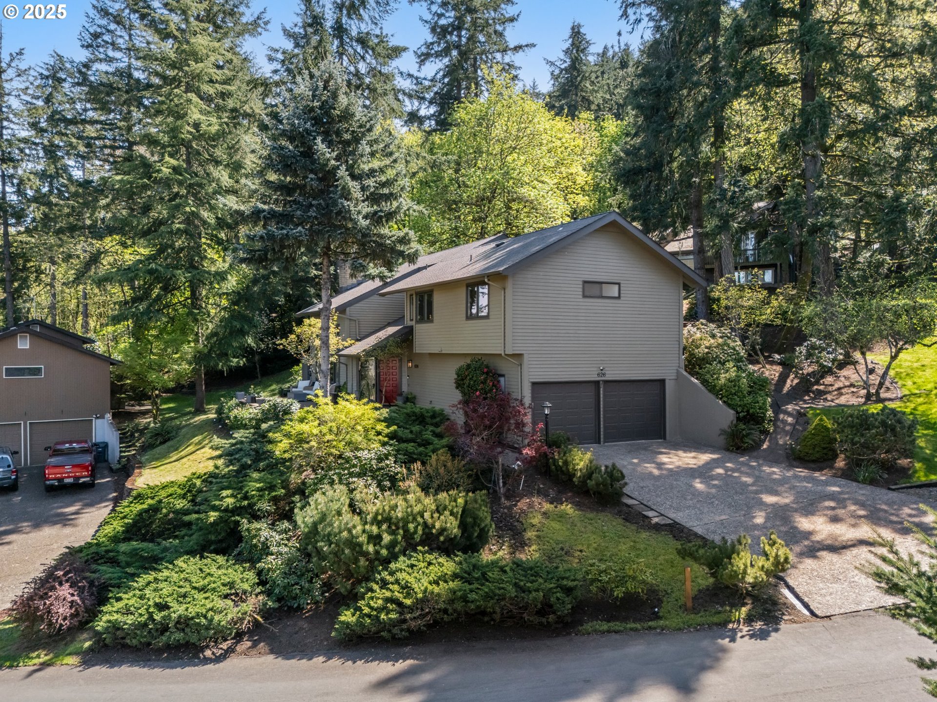 Eugene, Oregon 97405, United States, 3 Bedrooms Bedrooms, ,3 BathroomsBathrooms,Residential,Active,112969