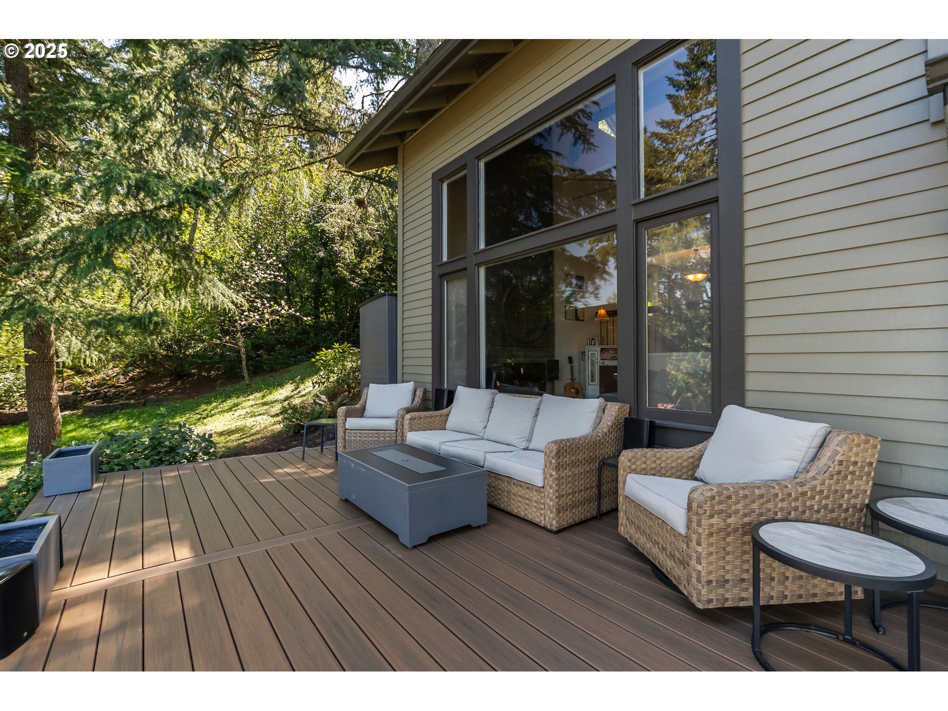 Eugene, Oregon 97405, United States, 3 Bedrooms Bedrooms, ,3 BathroomsBathrooms,Residential,Active,112969