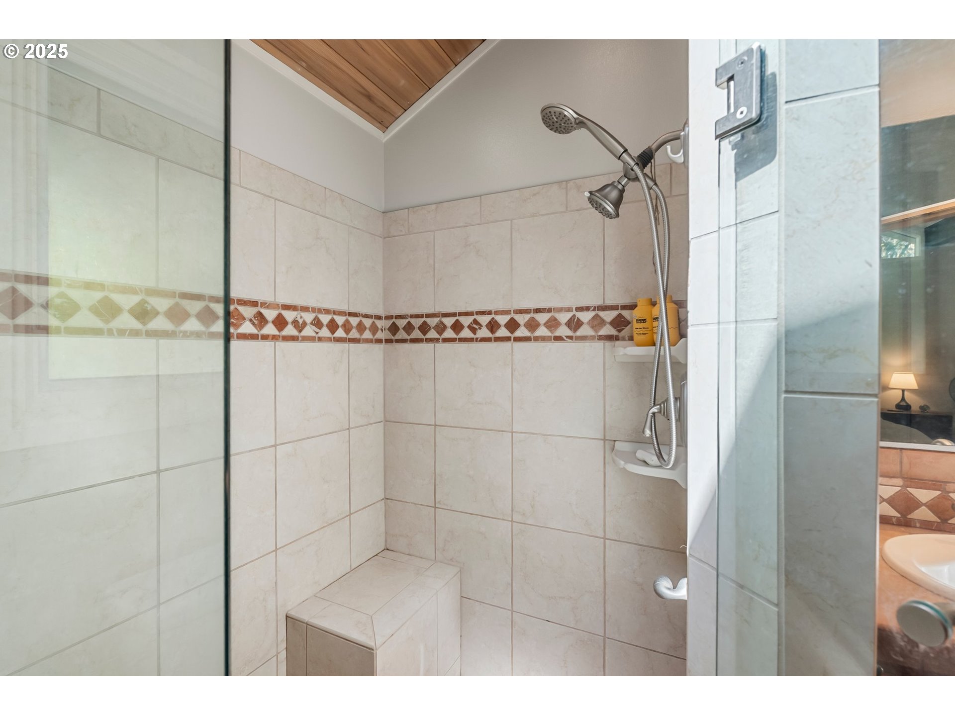 Eugene, Oregon 97405, United States, 3 Bedrooms Bedrooms, ,3 BathroomsBathrooms,Residential,Active,112969