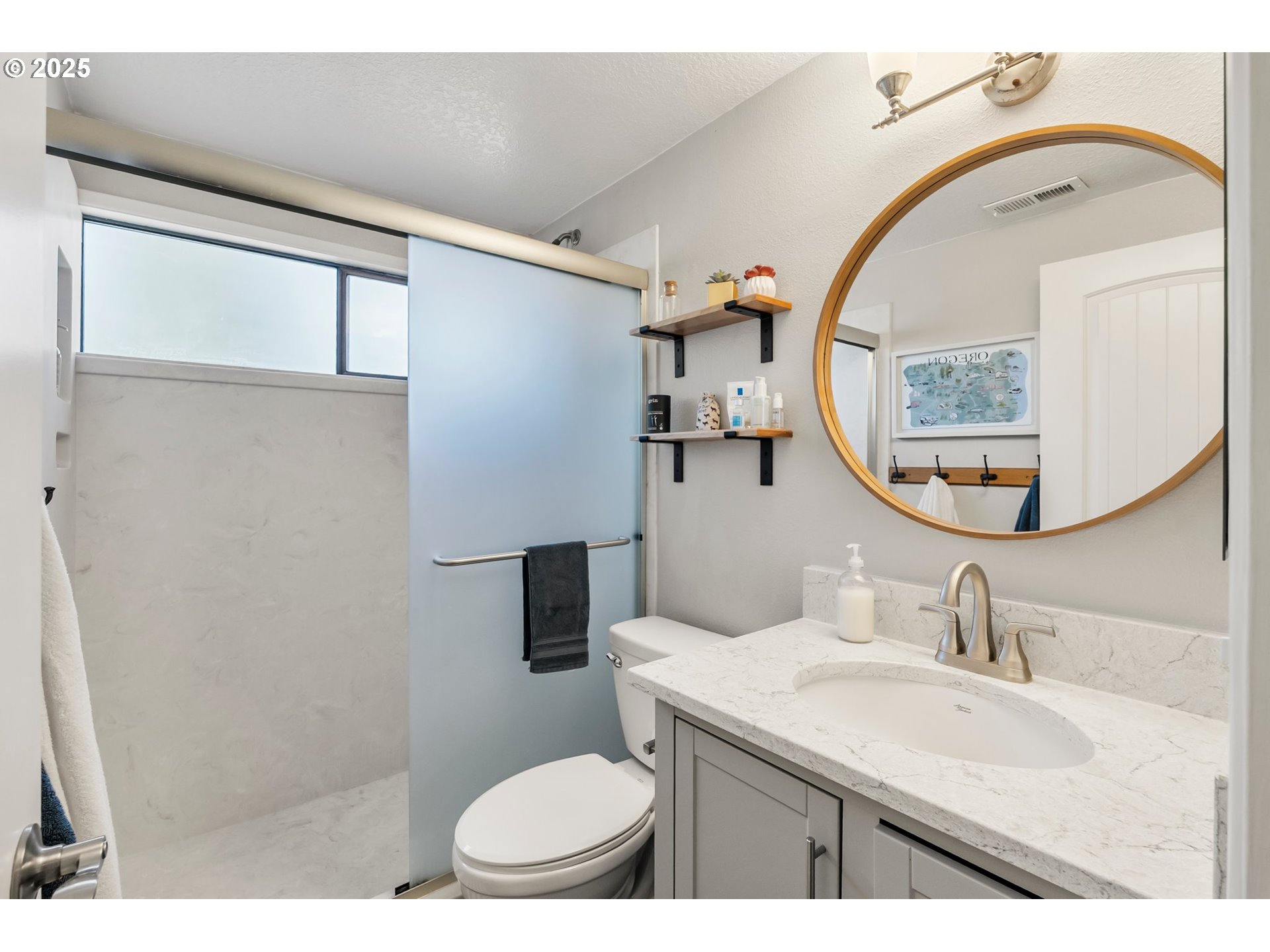 Eugene, Oregon 97405, United States, 3 Bedrooms Bedrooms, ,3 BathroomsBathrooms,Residential,Active,112969