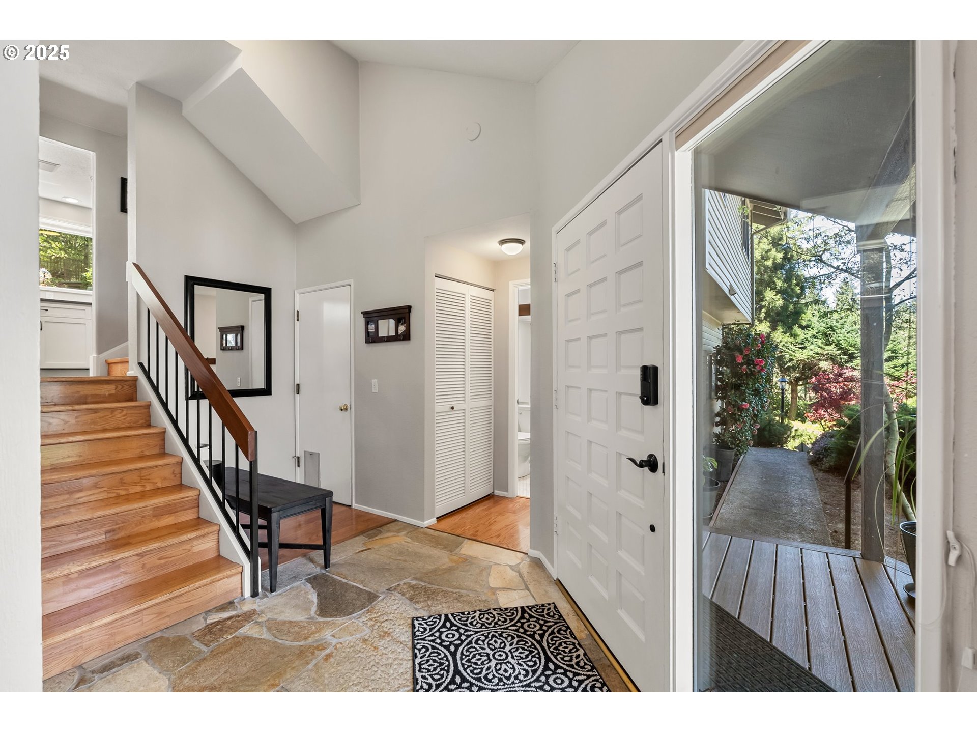 Eugene, Oregon 97405, United States, 3 Bedrooms Bedrooms, ,3 BathroomsBathrooms,Residential,Active,112969