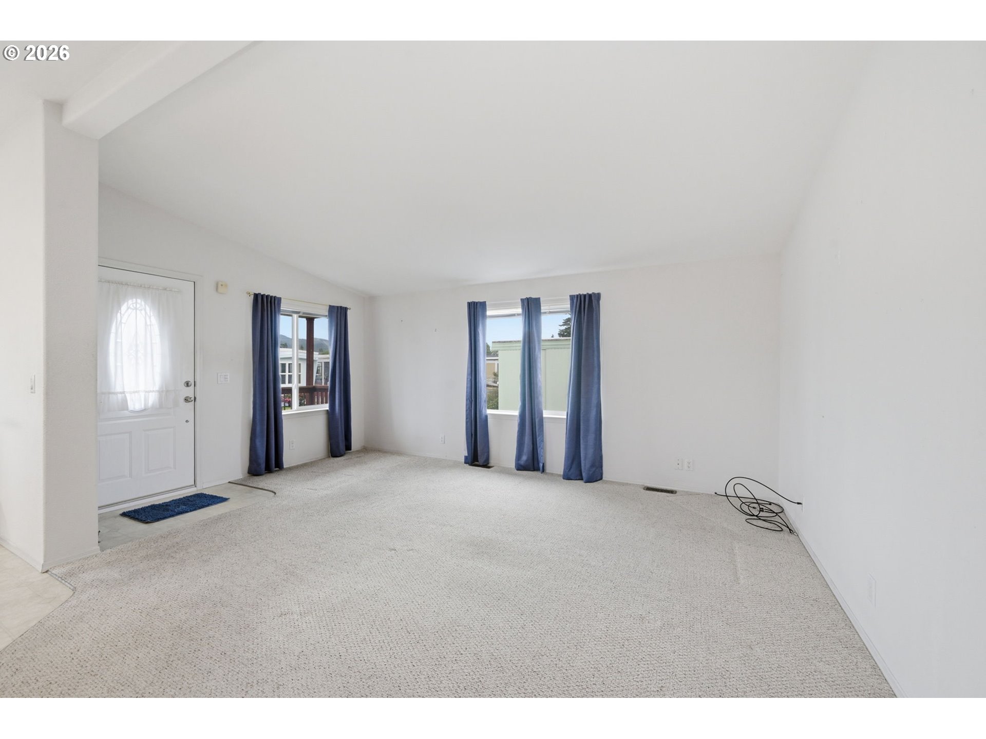 2150 LAURA ST 113