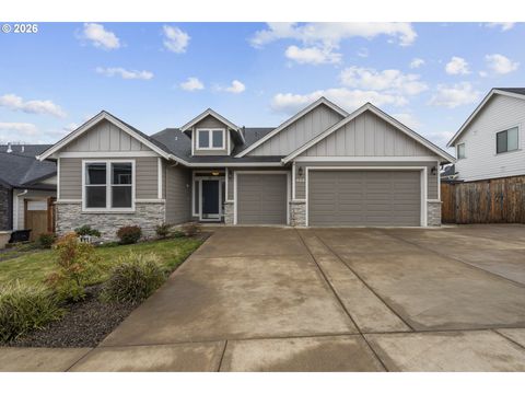 425 NW CRATER LAKE DR Dallas OR 97338