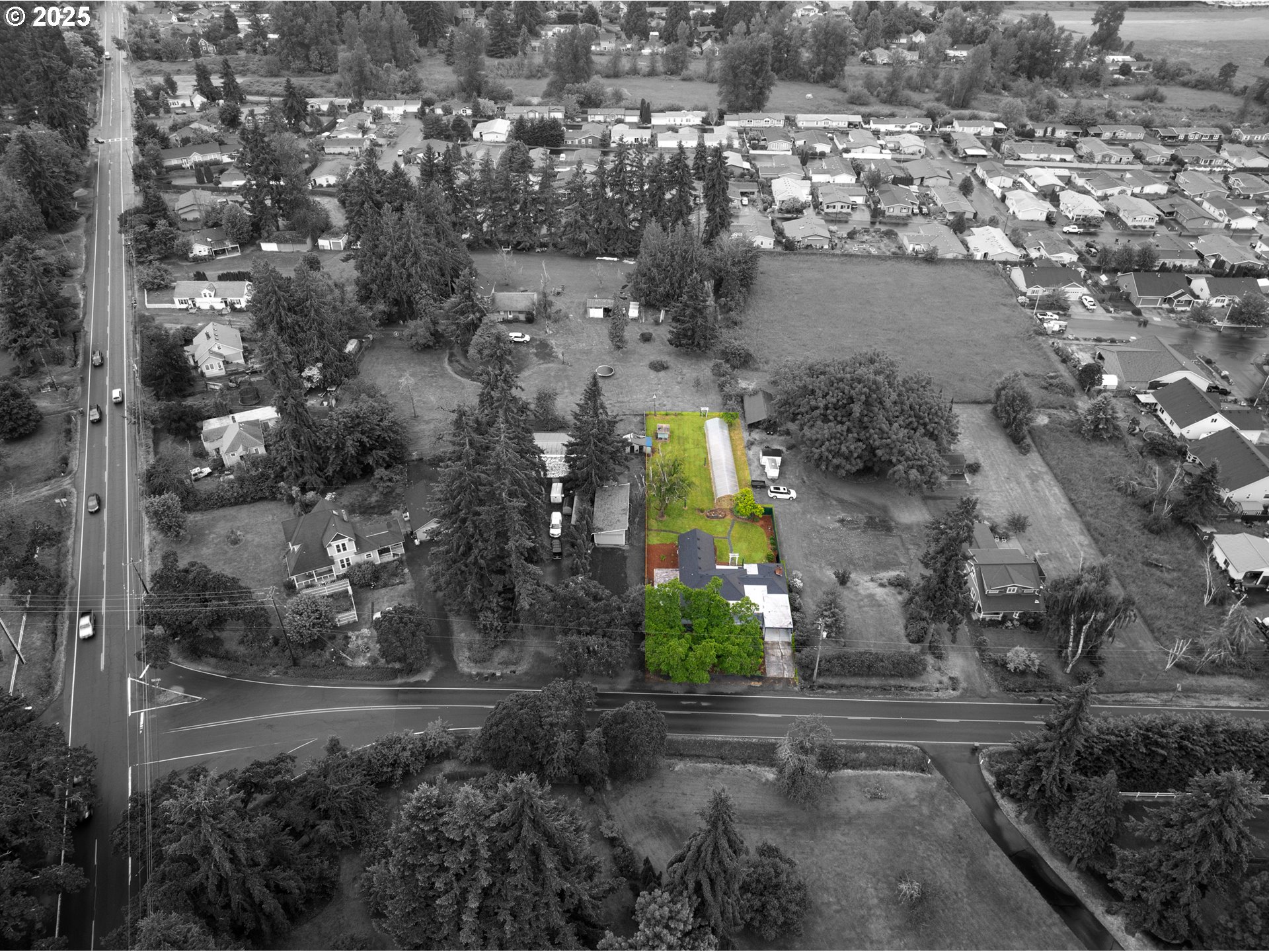 Silverton, Oregon 97381, United States, 3 Bedrooms Bedrooms, ,2 BathroomsBathrooms,Residential,Active,81103