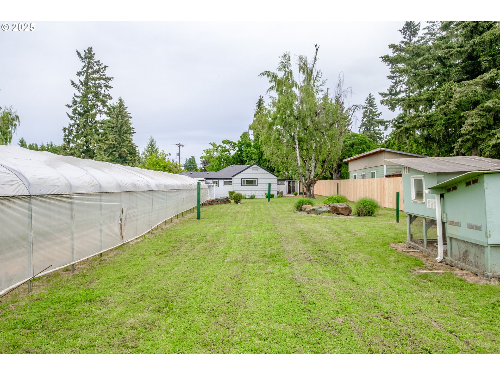 Silverton, Oregon 97381, United States, 3 Bedrooms Bedrooms, ,2 BathroomsBathrooms,Residential,Active,81103