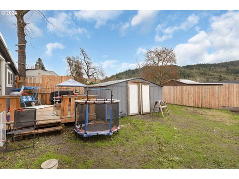 A home in Roseburg