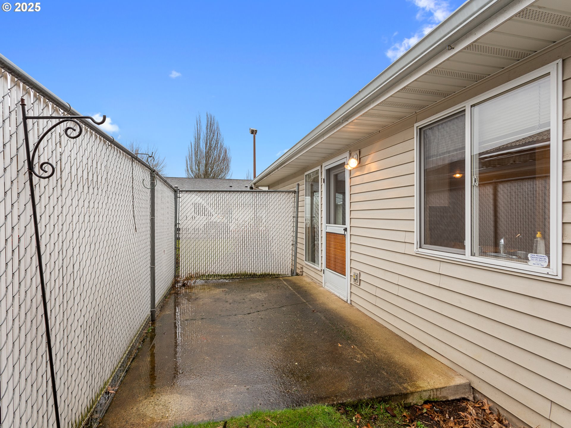 Vancouver, Washington 98683, United States, 2 Bedrooms Bedrooms, ,2 BathroomsBathrooms,Residential,Pending,79855