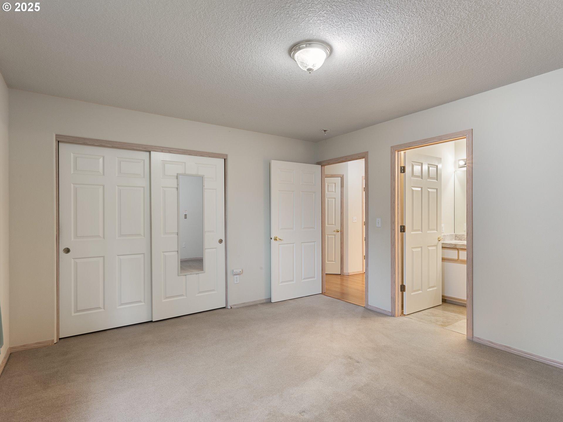 Vancouver, Washington 98683, United States, 2 Bedrooms Bedrooms, ,2 BathroomsBathrooms,Residential,Pending,79855