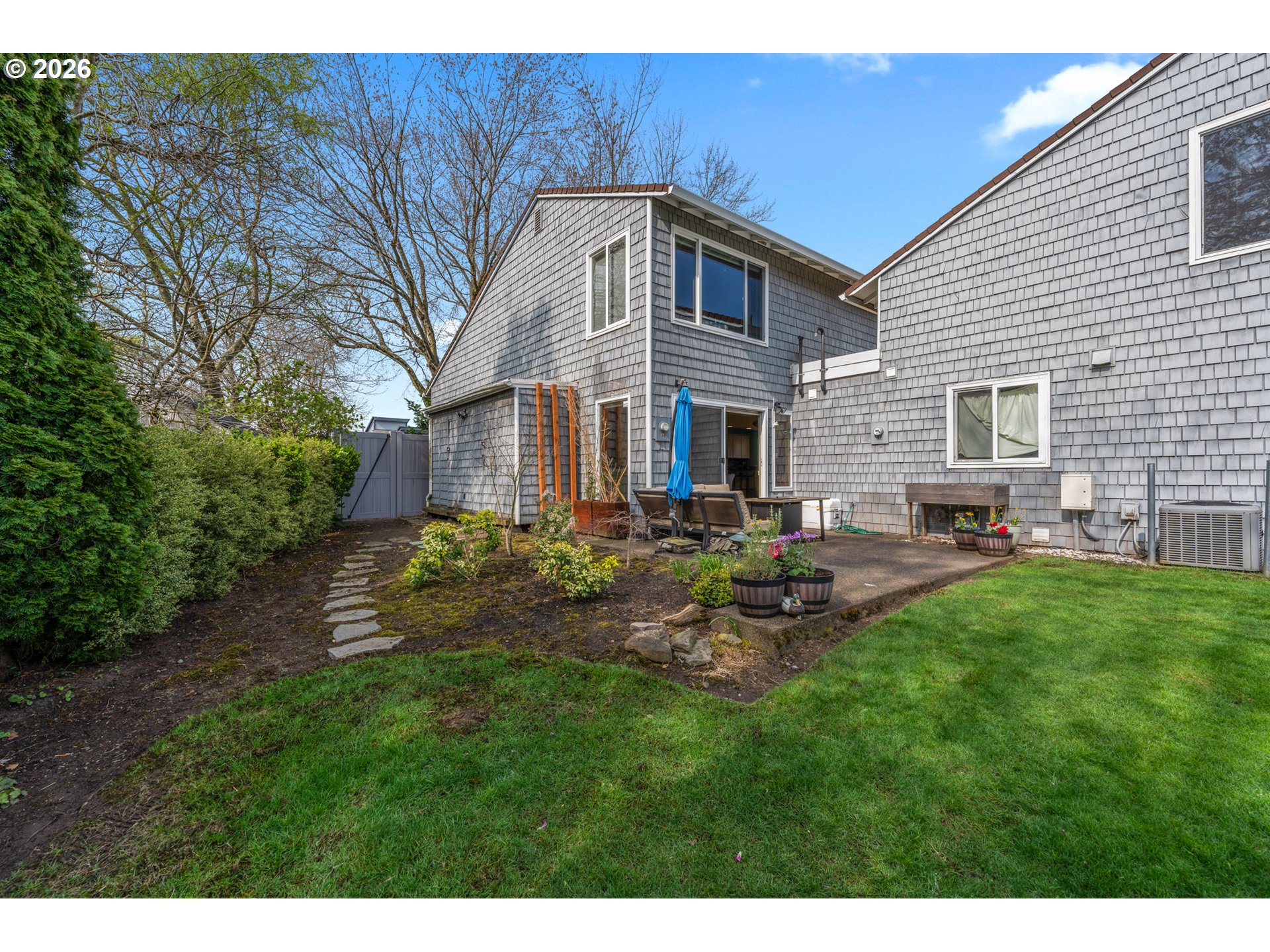 601 N TOMAHAWK ISLAND DR