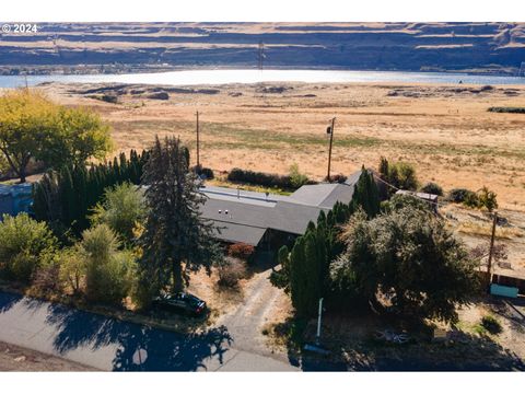 A home in Wishram