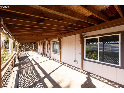 A home in Wishram