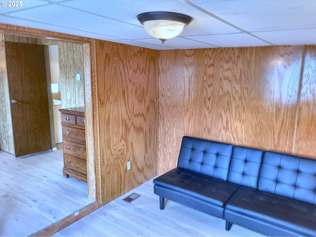 listing image 30