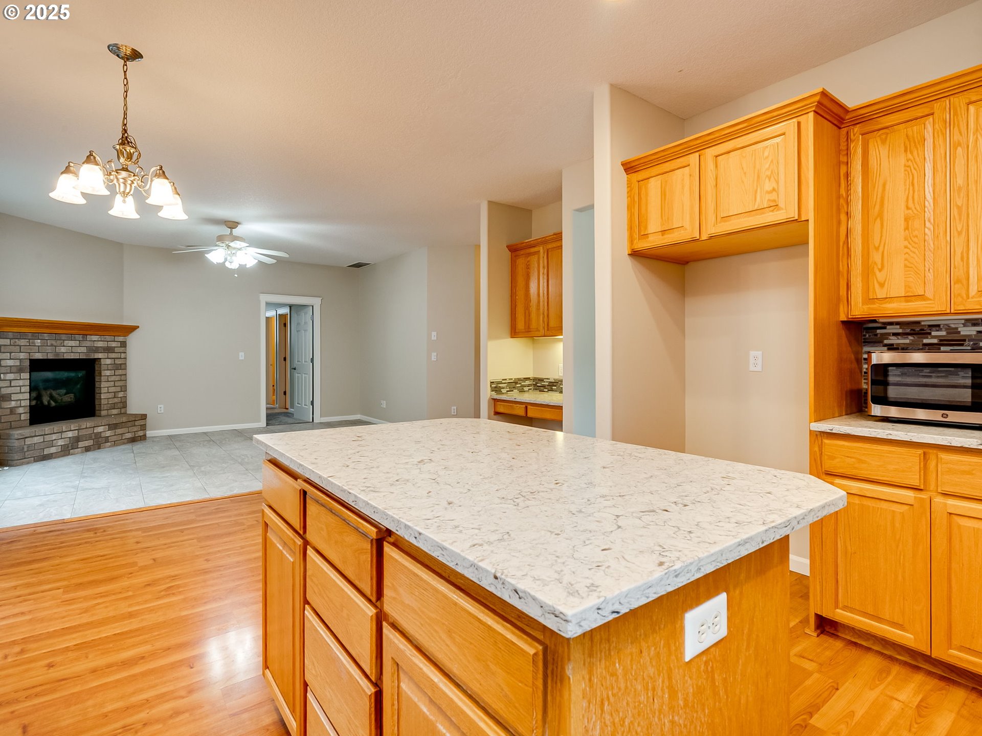 Vancouver, Washington 98684, United States, 5 Bedrooms Bedrooms, ,4 BathroomsBathrooms,Residential,Pending,209989