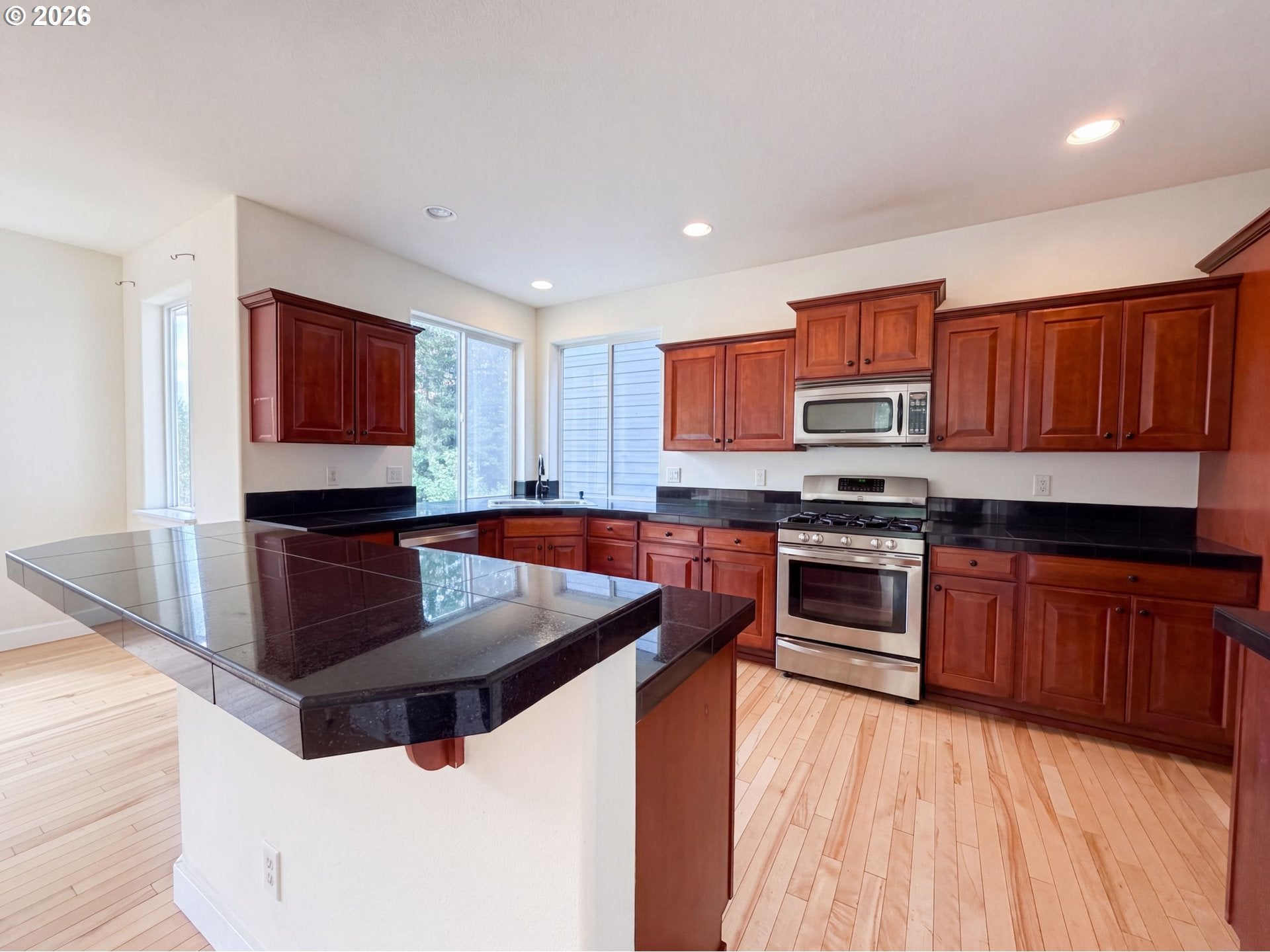 12606 NW LARRY CT