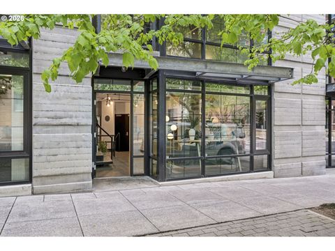 1030 NW 12TH AVE TH2 Portland OR 97209