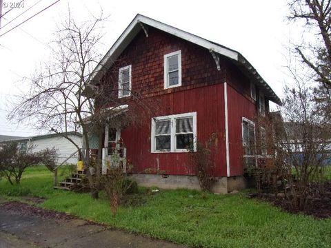 A home in Riddle