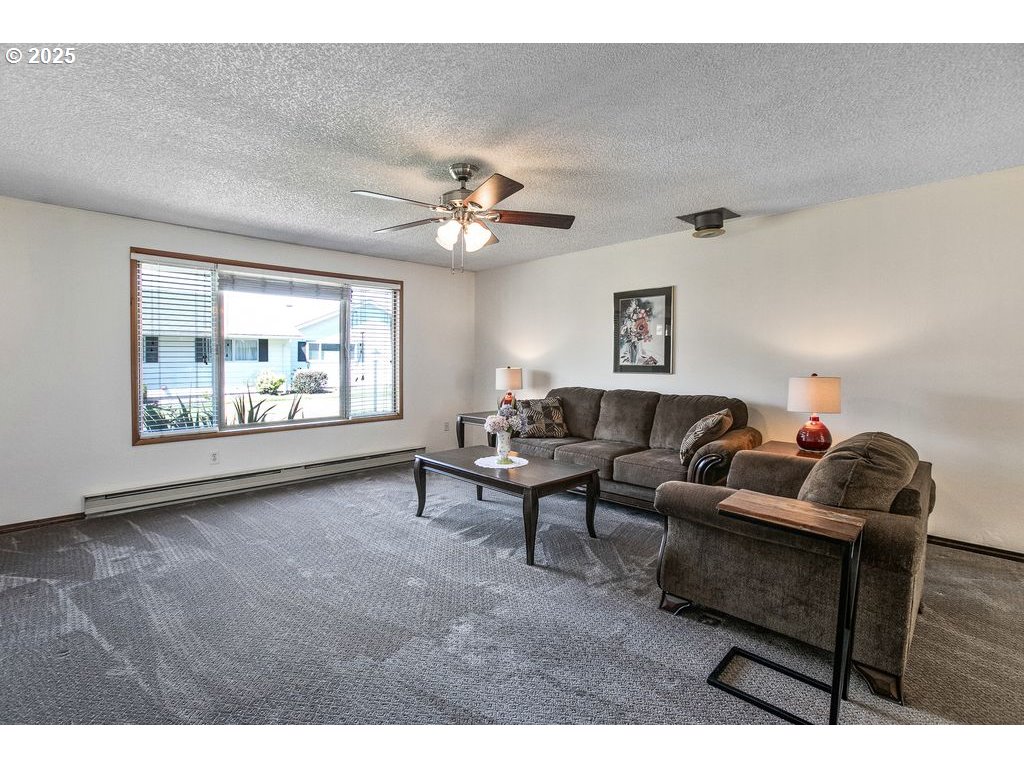 569 NE FLEMING AVE B-46