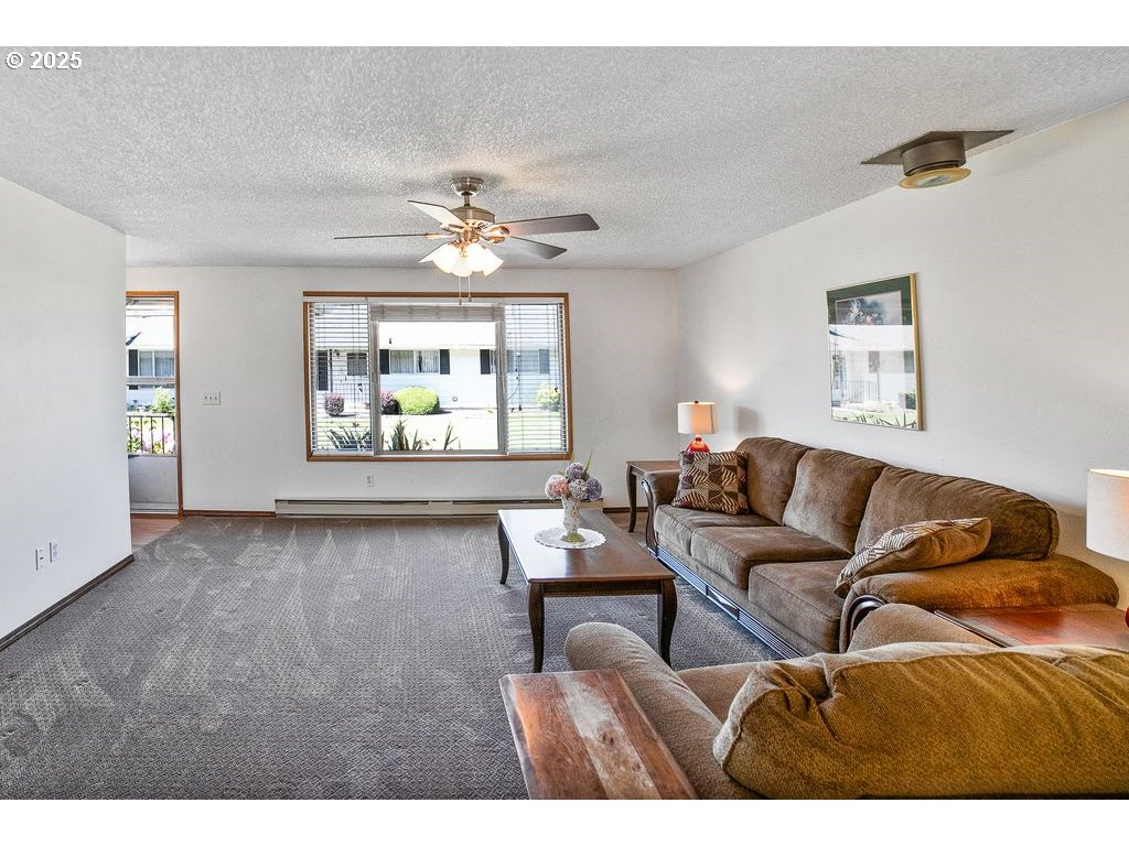 569 NE FLEMING AVE B-46