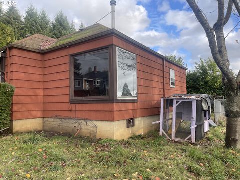 A home in Willamina