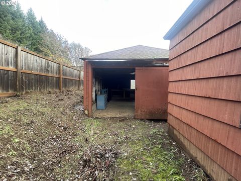 A home in Willamina