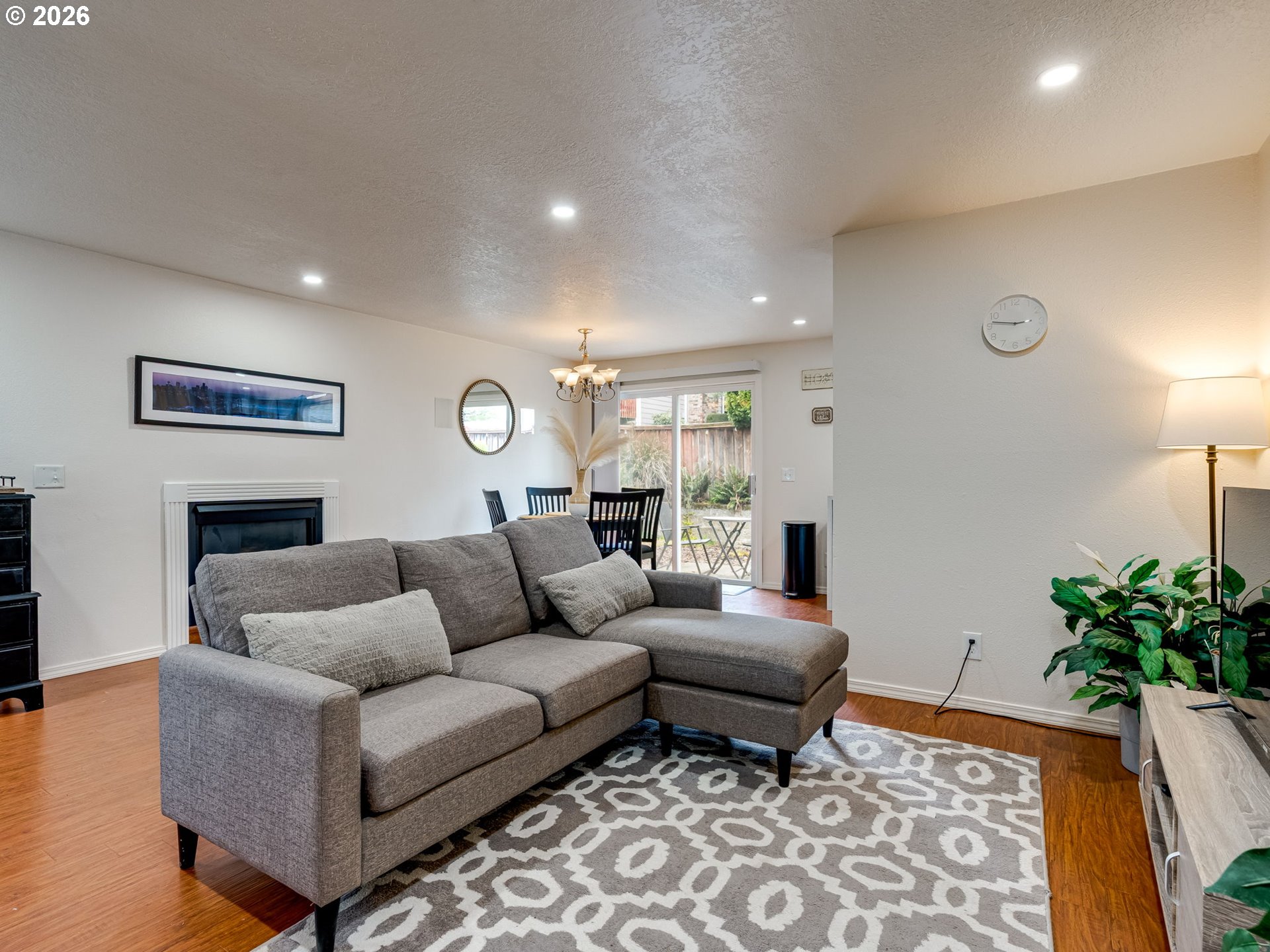 3300 KAUFFMAN AVE 12