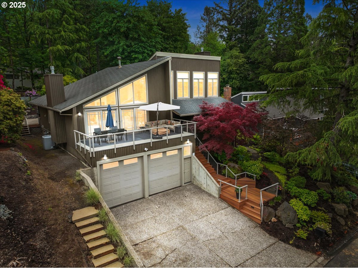 11 DA VINCI ST