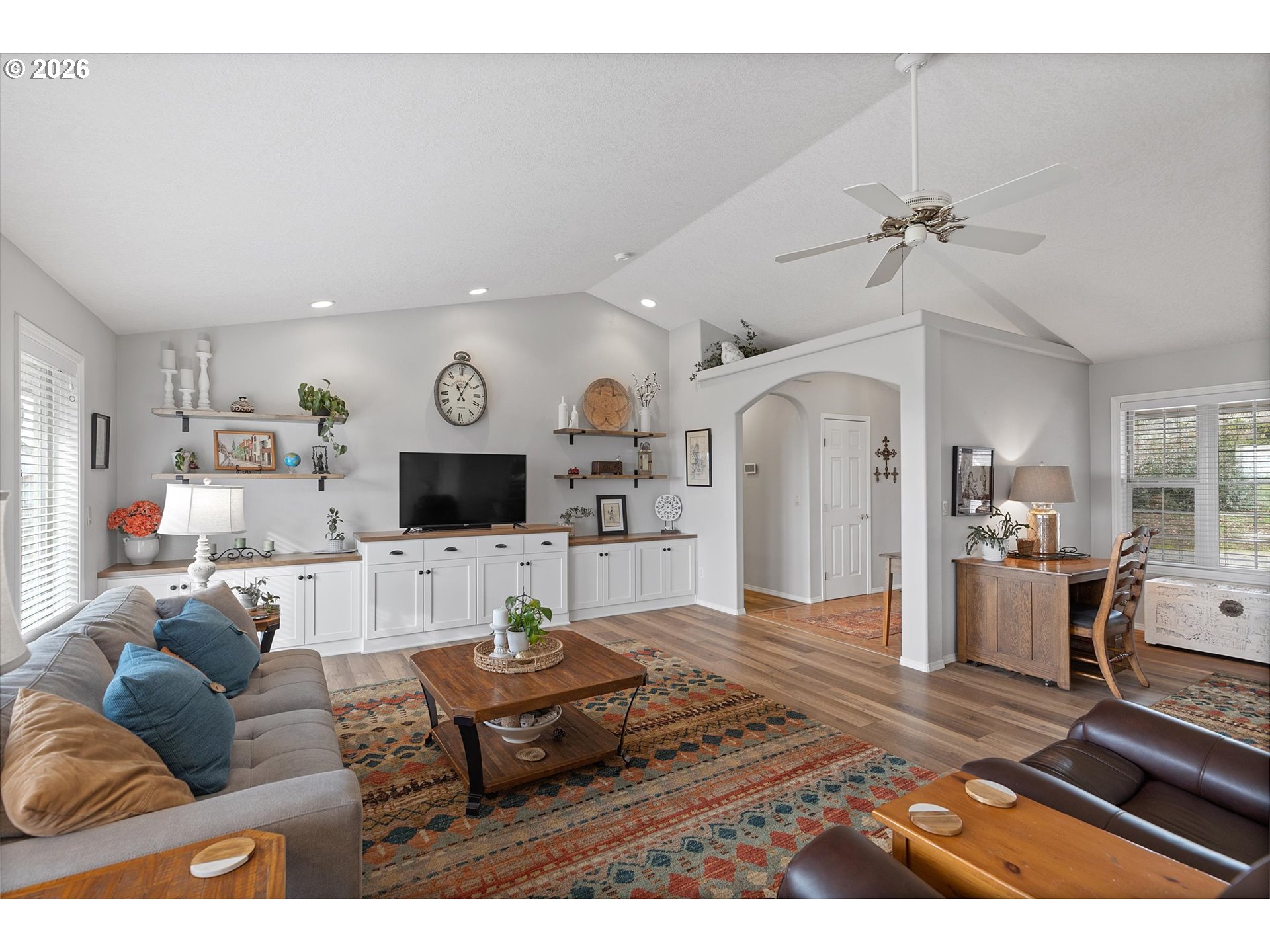 4305 NE HENRY CREEK RD