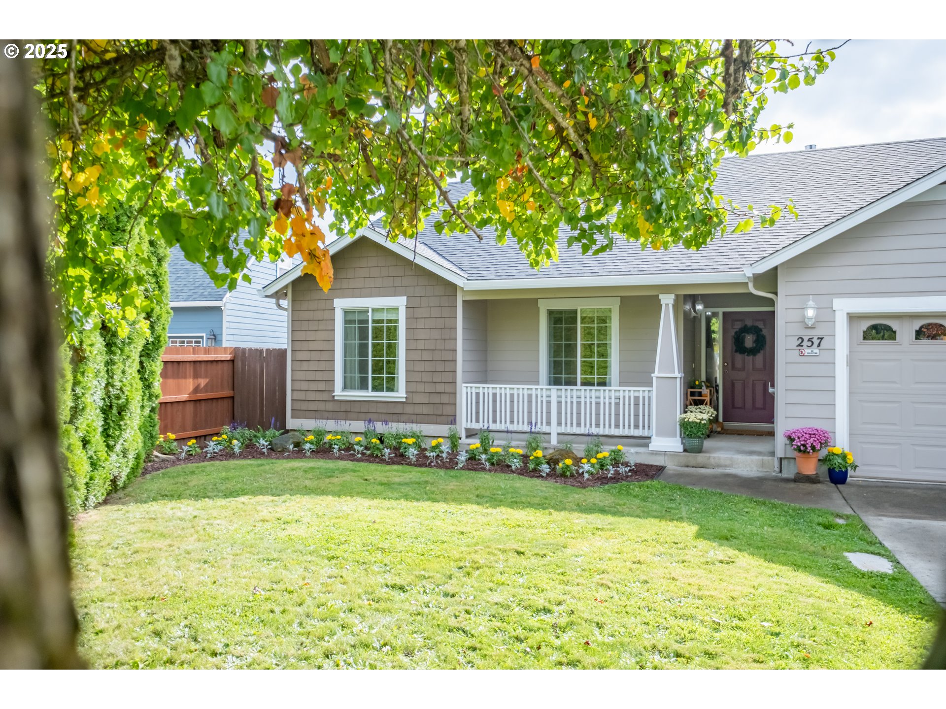 257 SE WHISPERING PINES LOOP