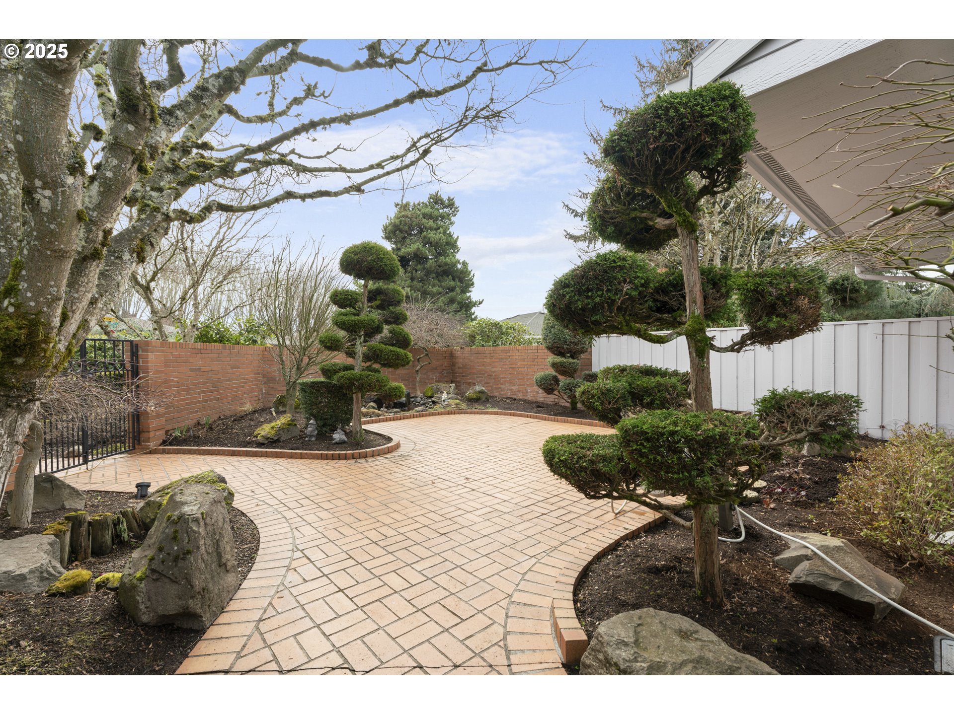 31735 SW VILLAGE CREST CT