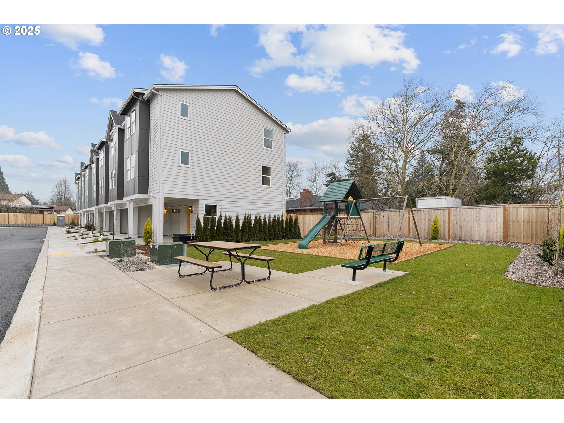 15067 SE Division St