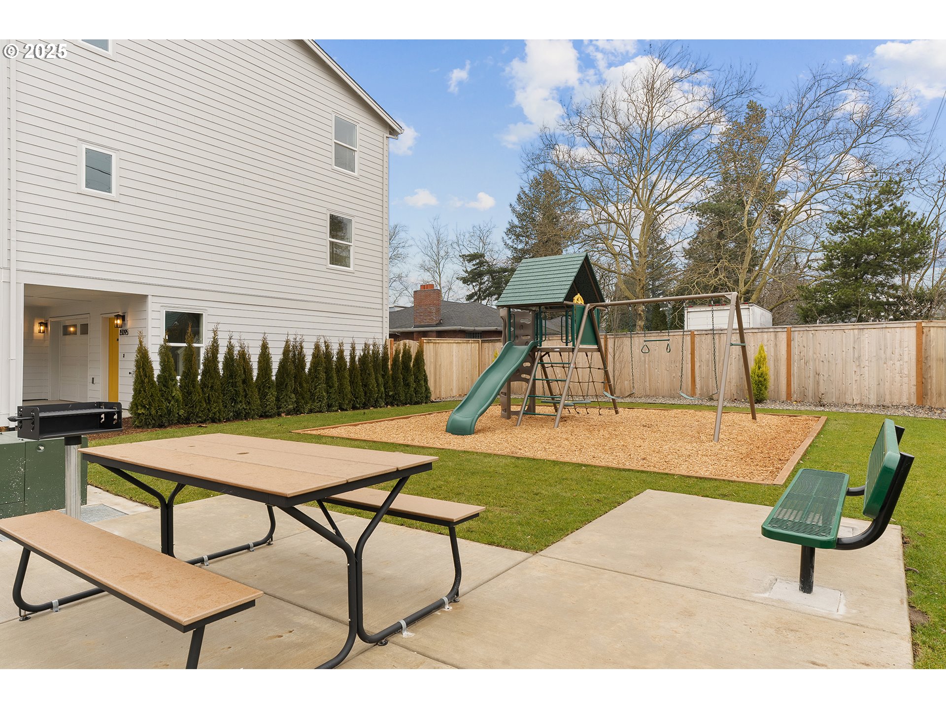 15067 SE Division St