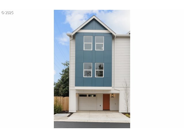 15067 SE Division St