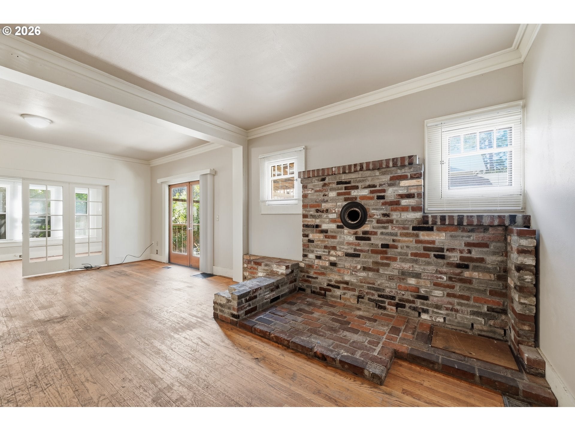 344 E 14TH AVE