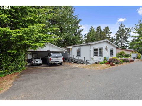 530 VILLAGE PINES WAY Coos Bay OR 97420