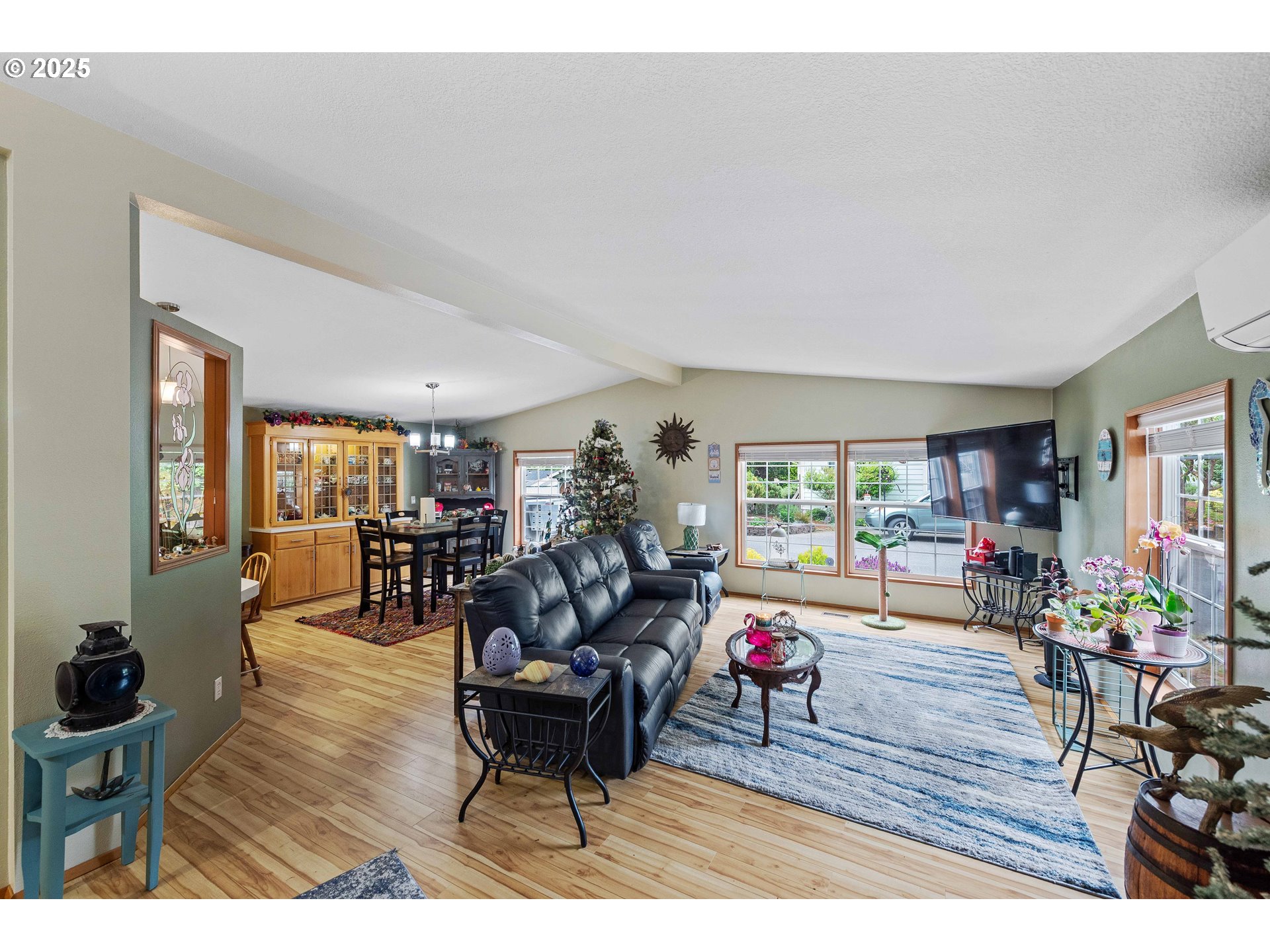 530 VILLAGE PINES WAY