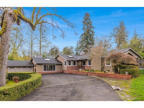 2475 GLENMORRIE DR Lake Oswego OR 97034