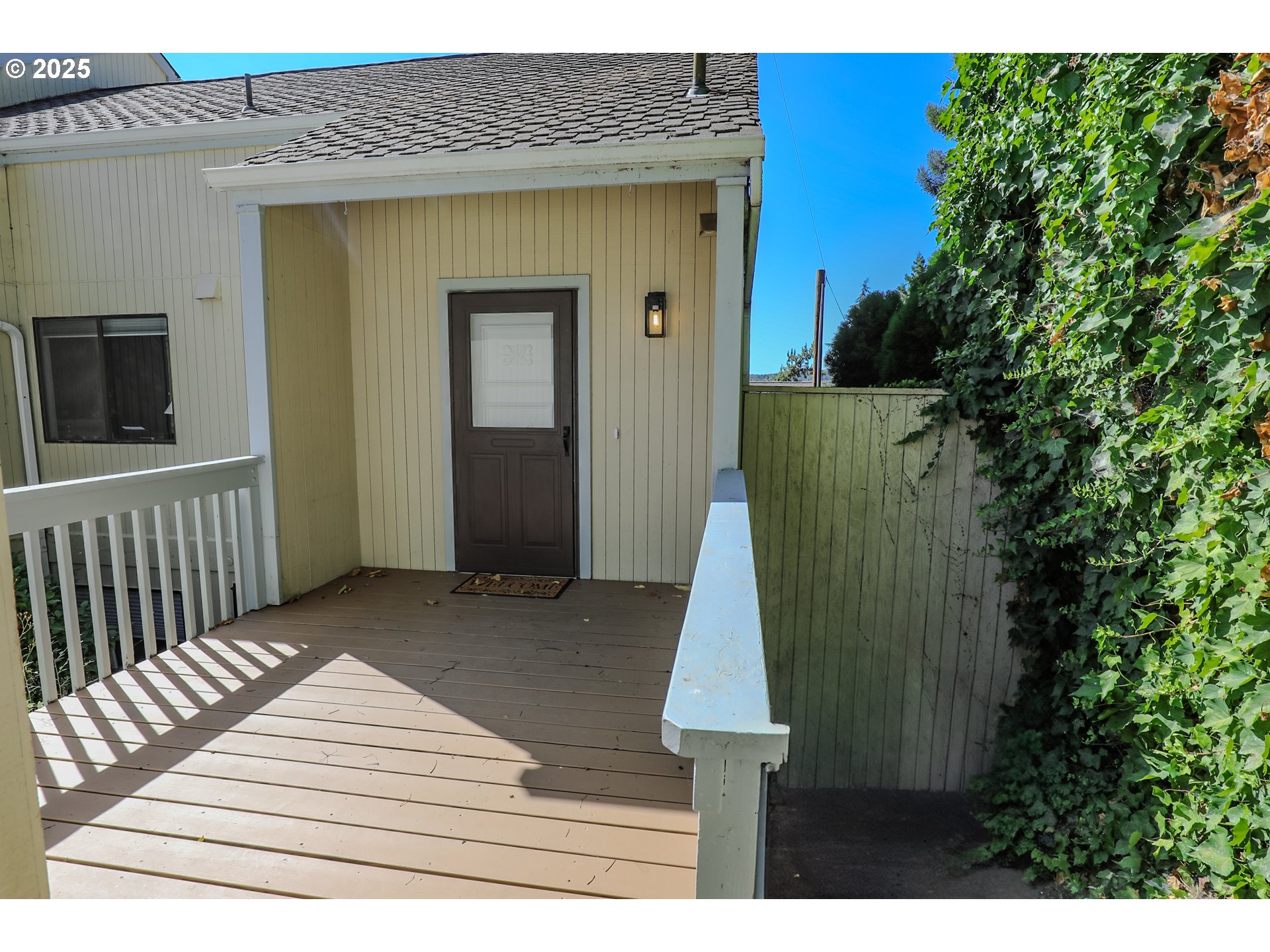 11 NW MOUNTAIN VIEW DR