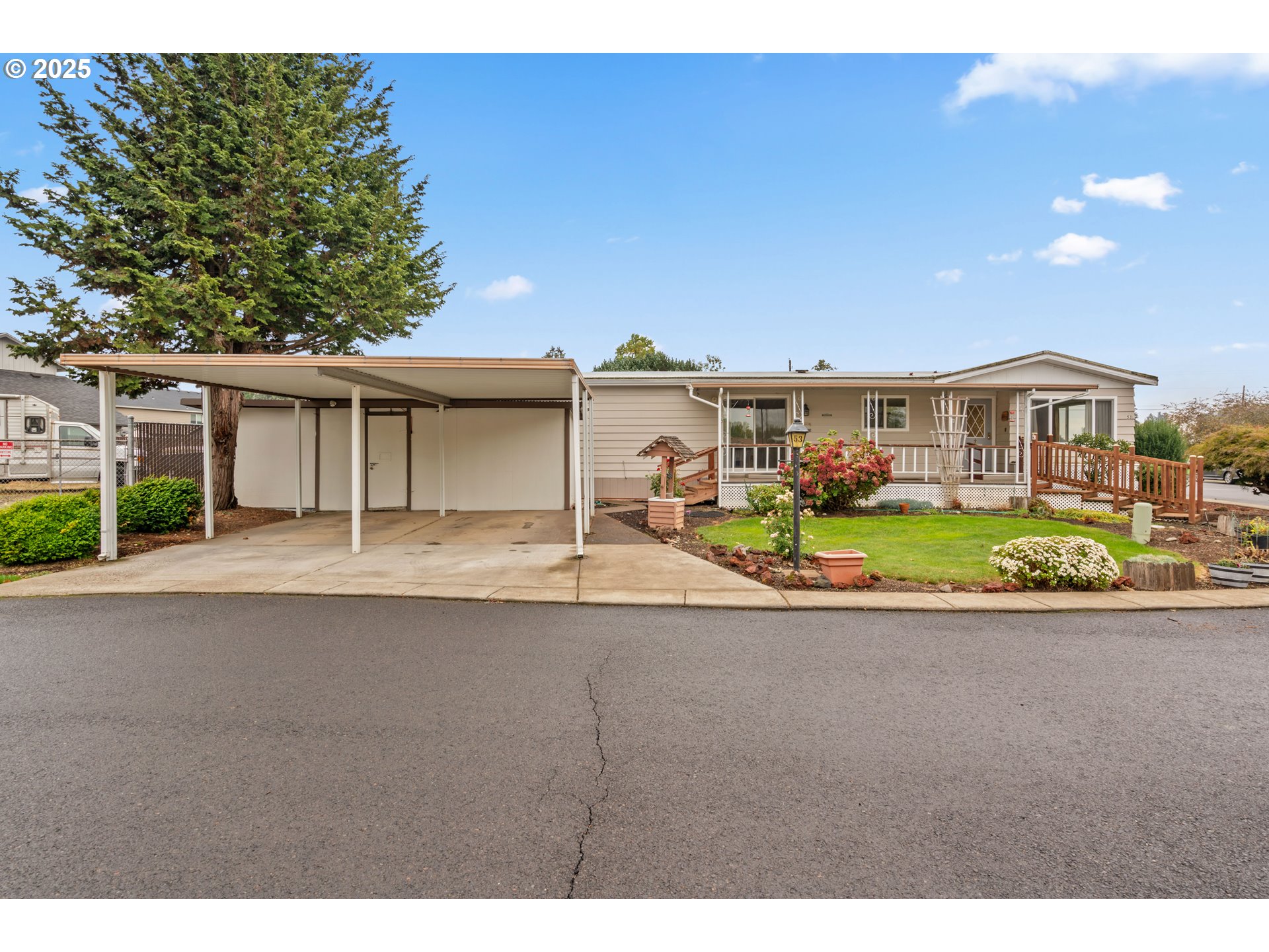 1225 W 10TH AVE 53