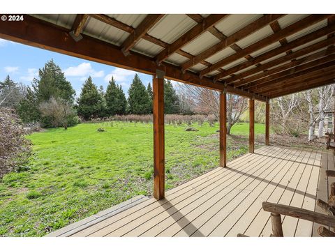 A home in Hood River