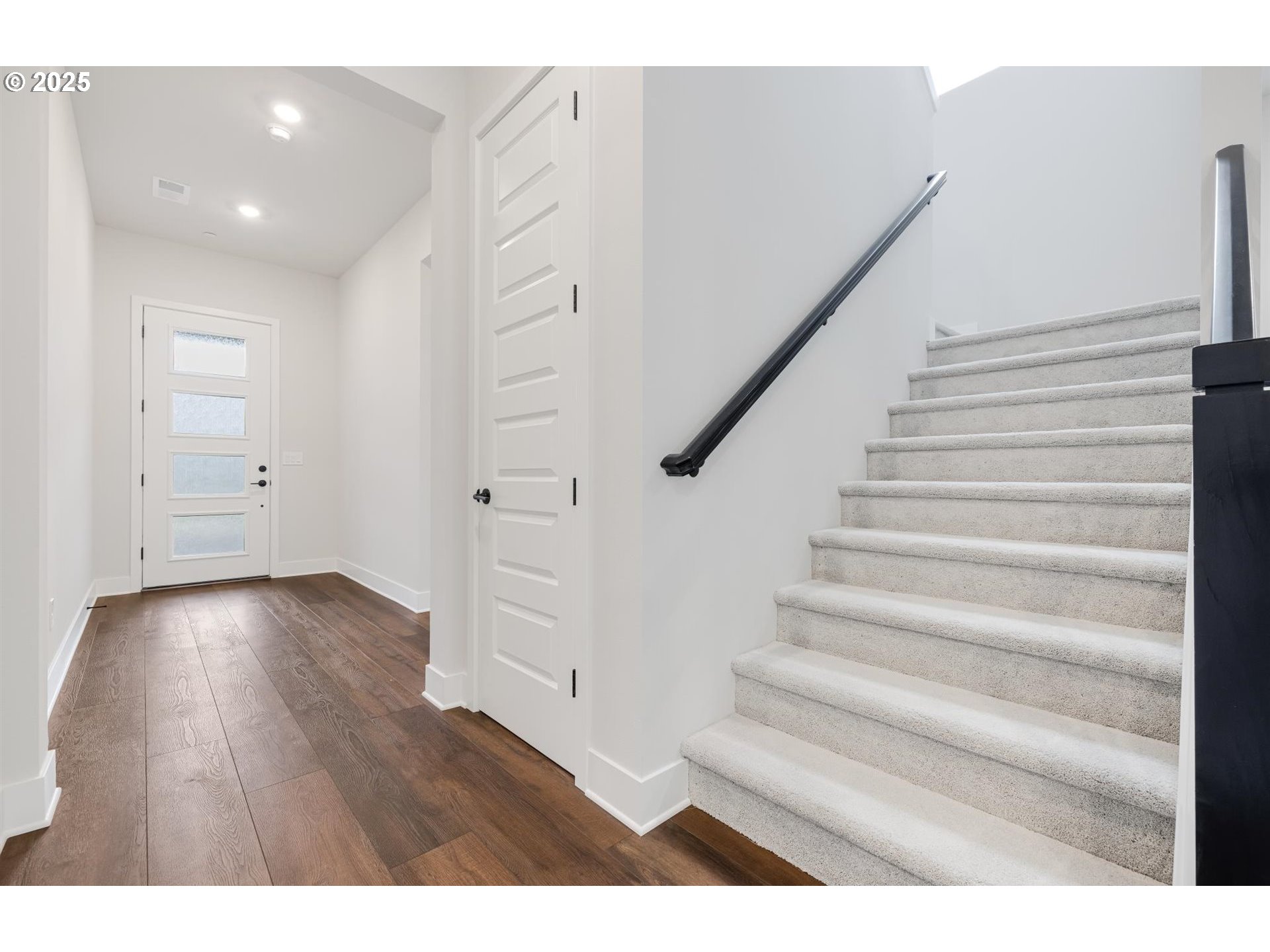 364 W MAPLE ST