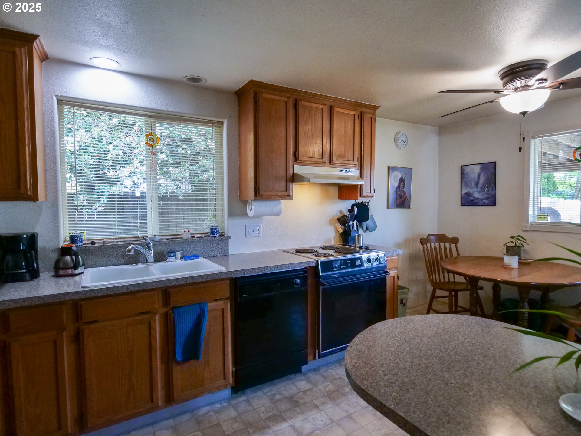 154 N 5TH ST