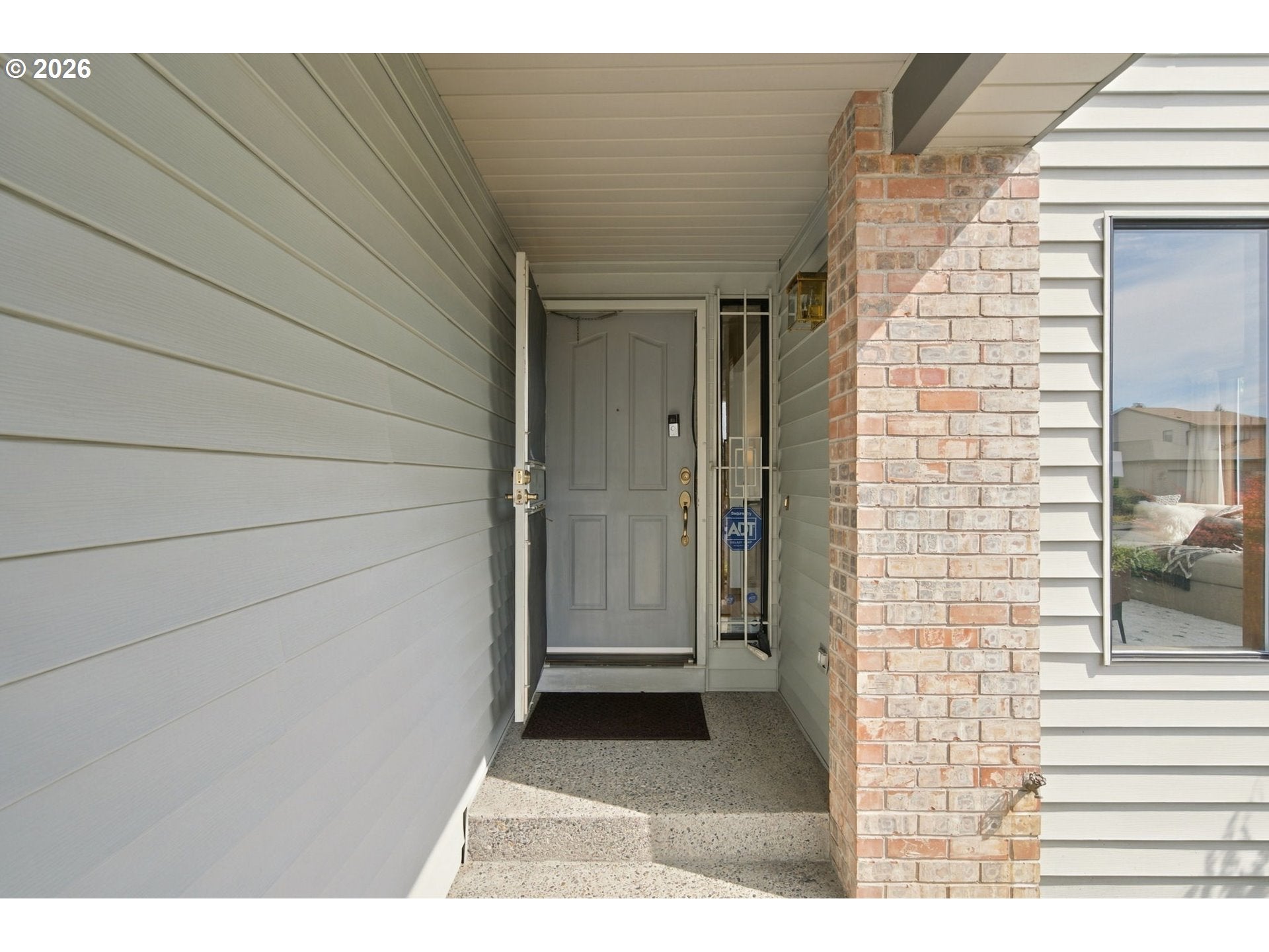 2204 NE 158TH AVE