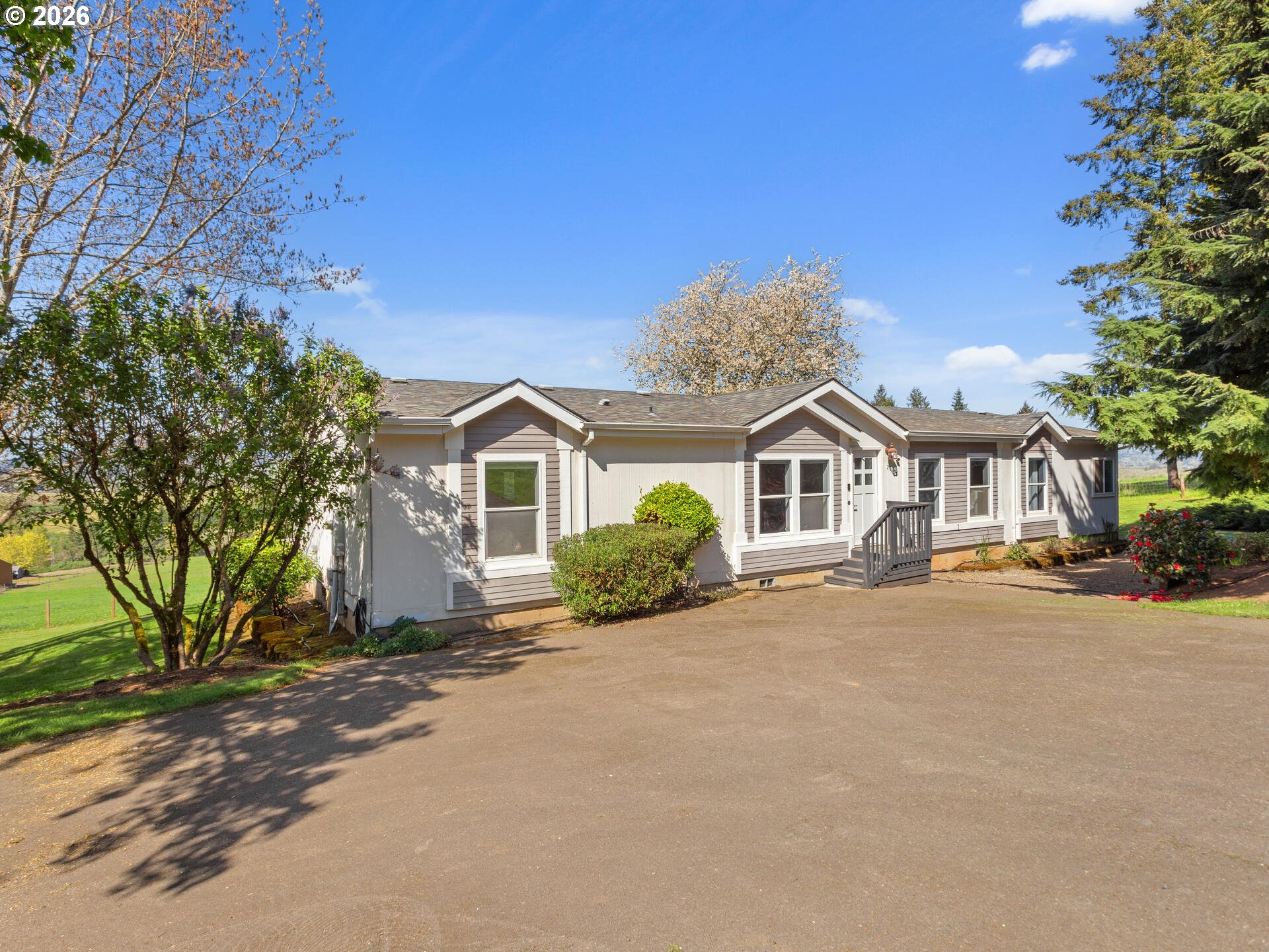 21155 NE SUNNYCREST RD