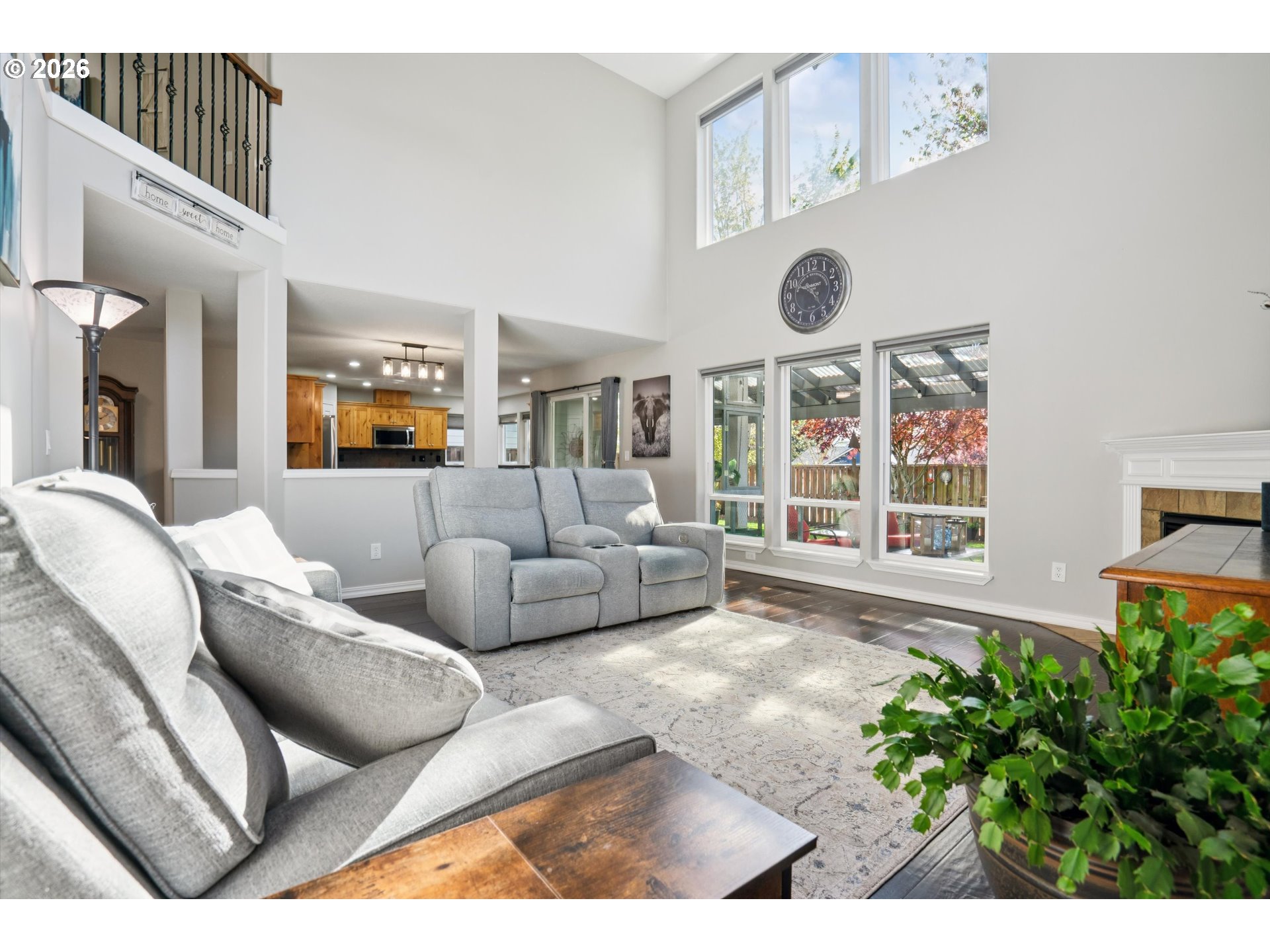 2137 N LEGACY DR