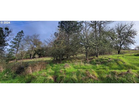 SE ARDIS AVE 8 Myrtle Creek OR 97457