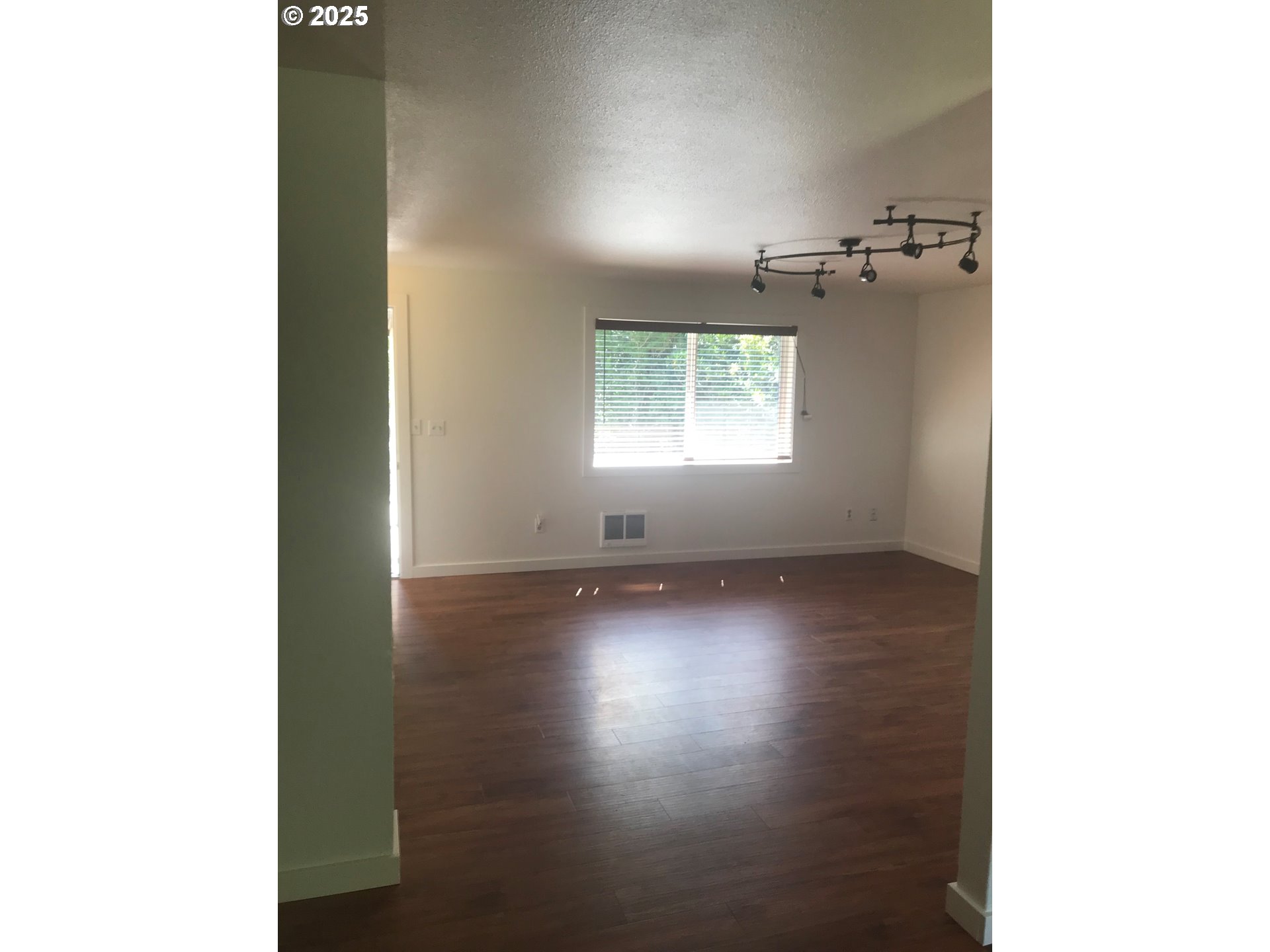 Florence, Oregon 97439, United States, 3 Bedrooms Bedrooms, ,1 BathroomBathrooms,Residential,Active,182187