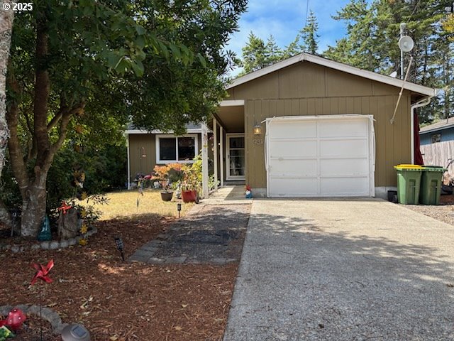 Florence, Oregon 97439, United States, 3 Bedrooms Bedrooms, ,1 BathroomBathrooms,Residential,Active,182187