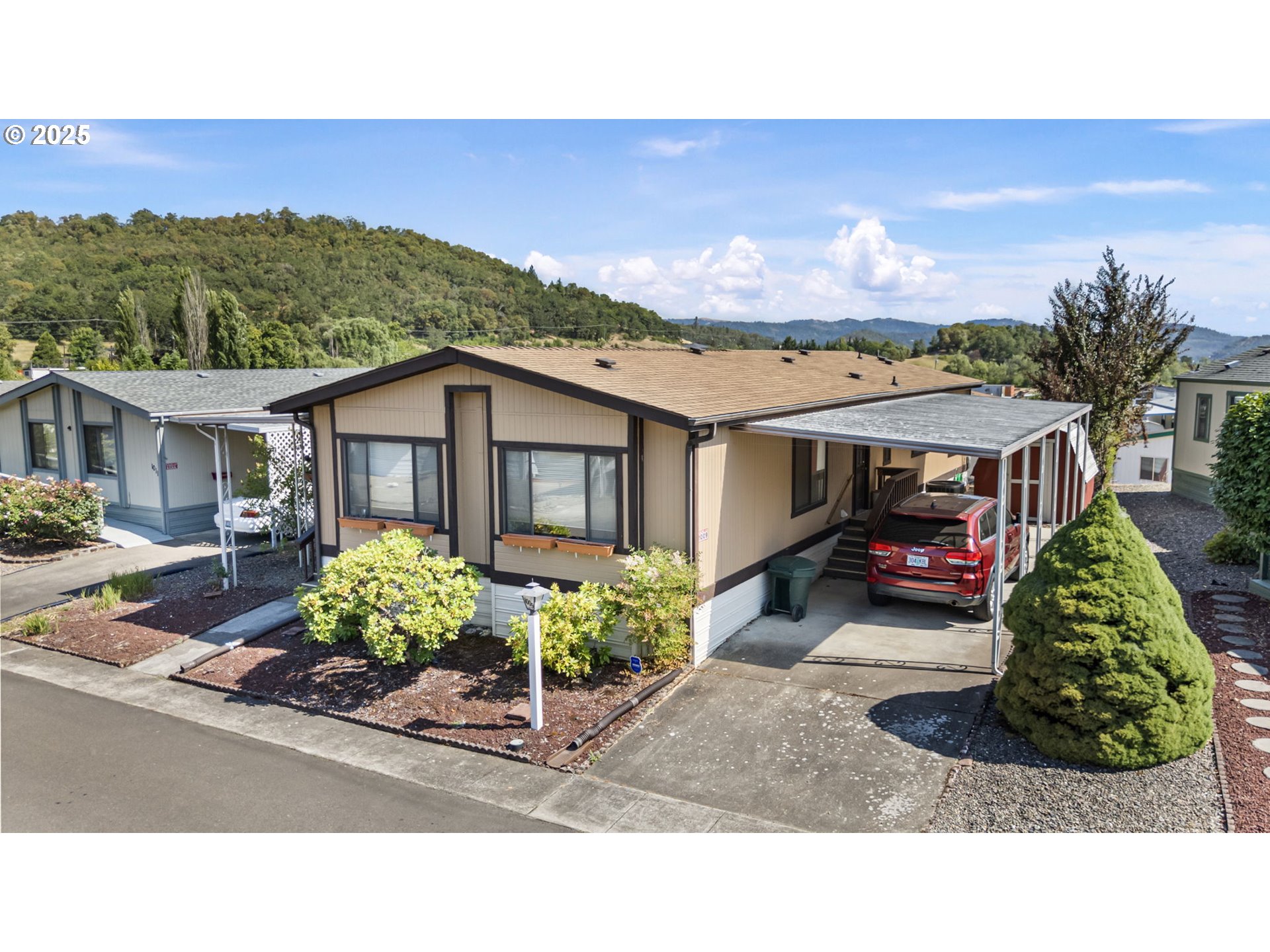 1009 SHADOW RANCH LN
