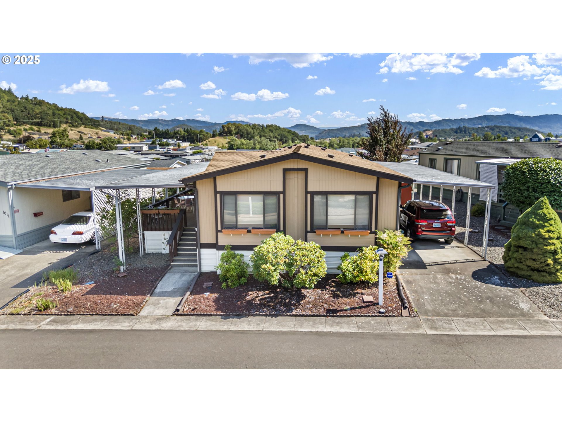 1009 SHADOW RANCH LN